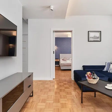 In The Heart Of By Renters Prestige Wrocław