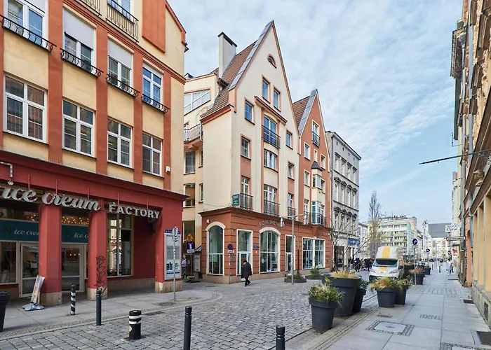 In The Heart Of By Renters Prestige