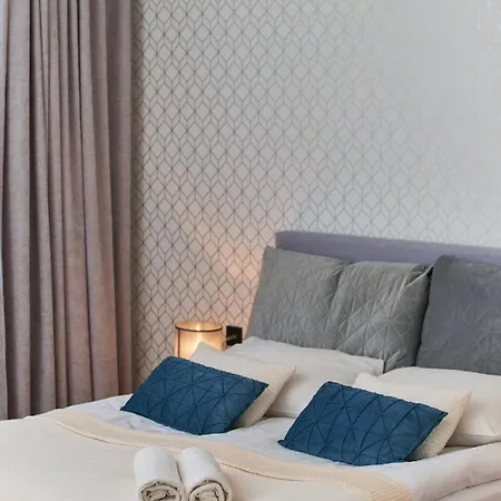 In The Heart Of By Renters Prestige Apartmán