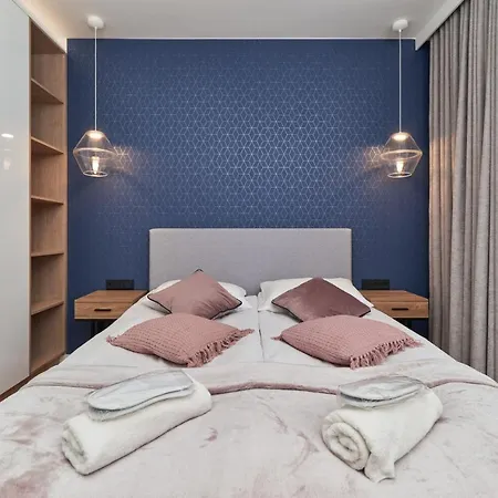 In The Heart Of By Renters Prestige Apartmán