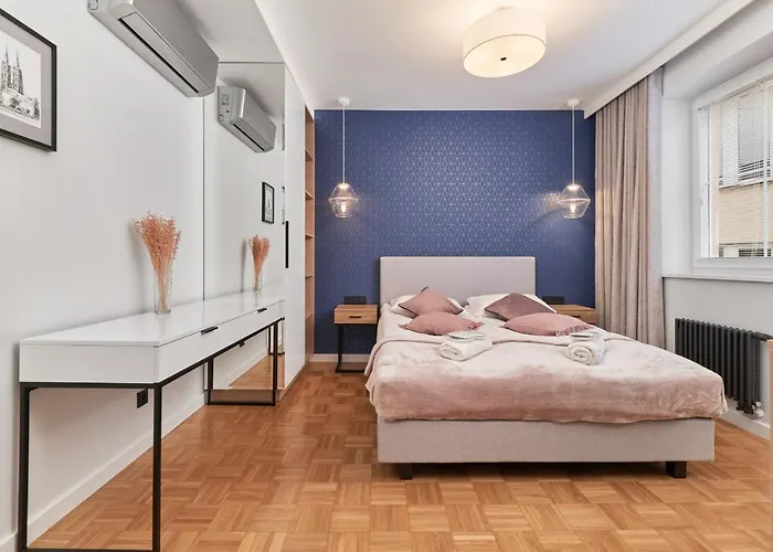 In The Heart Of By Renters Prestige Wrocław