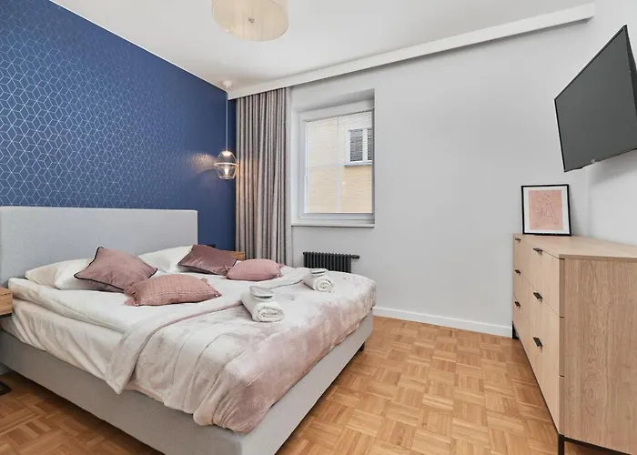 In The Heart Of By Renters Prestige Apartament